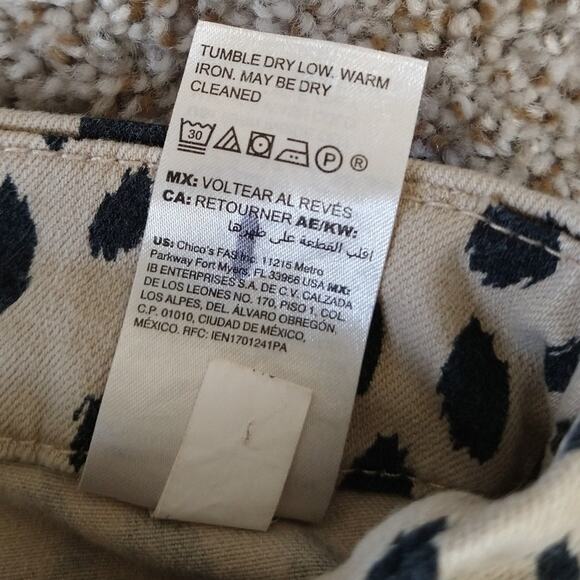 Chico's So Slimming girlfriend slim leopard print ankle jeans size (4 - 6) - Picture 7 of 13